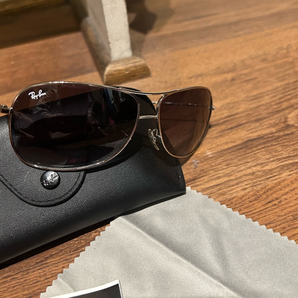 Ray-Ban Pilot 3267 sunglasses silver frames with gray gradient tinted lenses - Picture 7 of 16